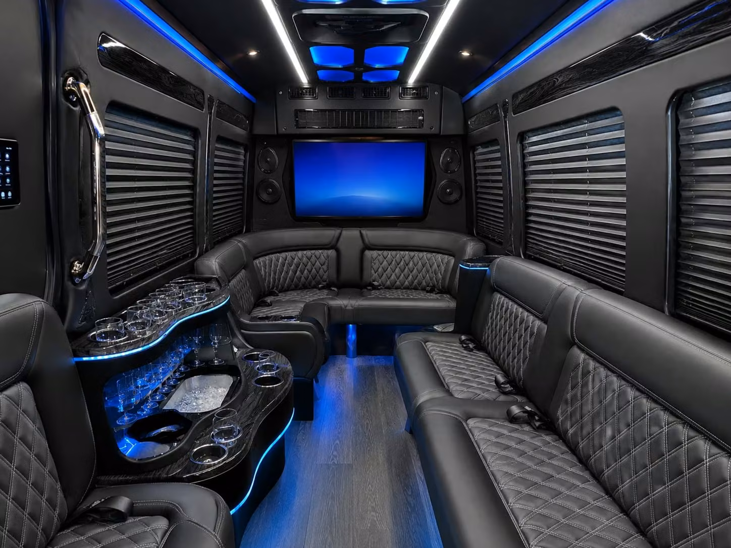 keep every student comfortable on chattanooga field trip buses